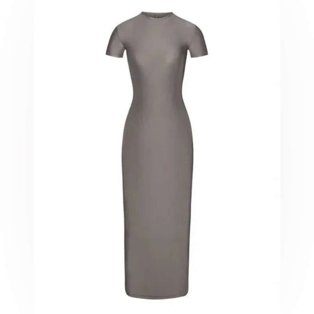 Skims metallic xs maxi fitted stretchy Elegant Kim Kardashian Dress chalk gray